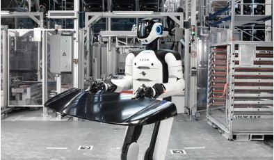 BMW продолжает внедрять гуманоидных роботов на своих заводах