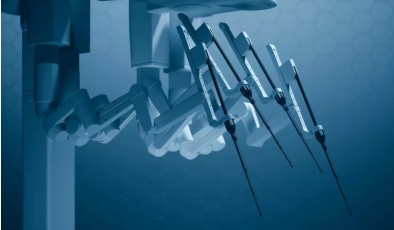 Операция через 2400 км: врач из Лондона удалил опухоль у пациента в Гибралтаре