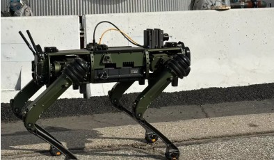 Роботы-собаки охраняют дата-центры ИИ: Spot и Vision 60 вышли на дежурство