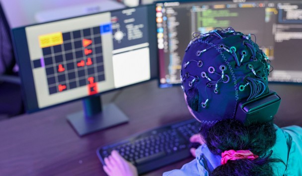 Робот читает мысли: учёные научили машины ловить ошибки раньше человека