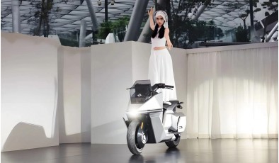 Началось производство первого серийного самобалансирующегося мотоцикла