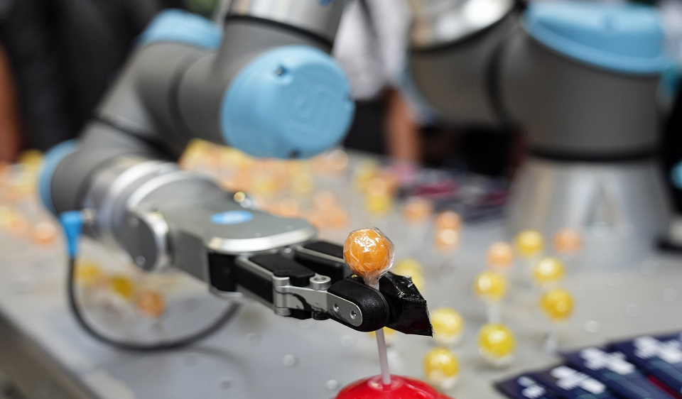 Роботы наконец-то научатся думать и действовать одновременно