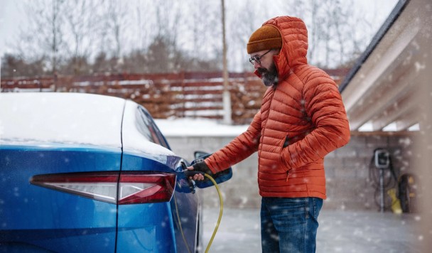Новый морозостойкий электролит может удвоить запас хода электромобилей