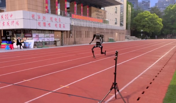 Unitree H1 разогнался до 10,1 м/с: китайский гуманоид установил новый рекорд скорости