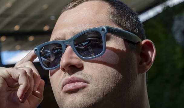 Apple тестирует сразу четыре дизайна умных очков N50