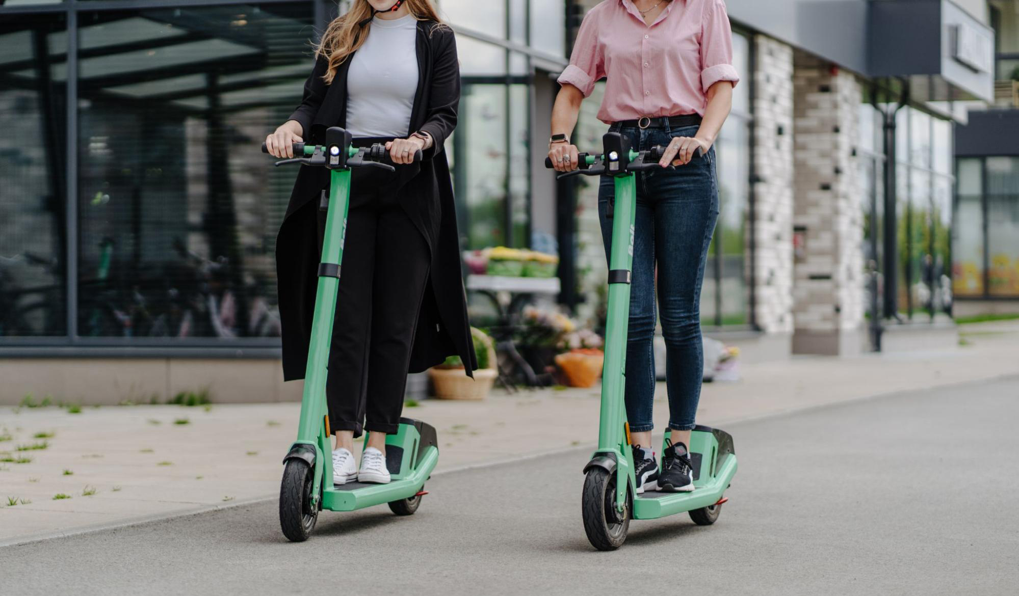 Bolt запустив оцінку їзди на самокатах, що заохочує безпечне кермування та правильне паркування