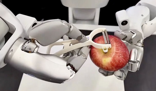 Роботы научились работать с любыми кривыми объектами: новый метод из EPFL