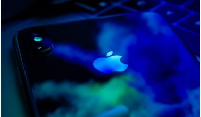 Голографический iPhone, AI-кулон и AirPods с камерами: Apple готовит три революционных устройства