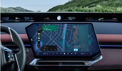 Google выпустил самое большое обновление Android Auto: карты на весь экран и Gemini