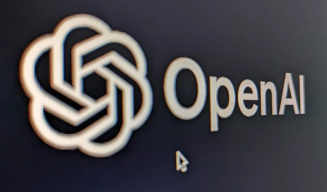 OpenAI выходит на биржу и одновременно убивает привычный ChatGPT