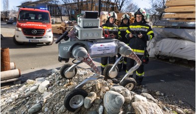 Четвероногие роботы научились самостоятельно тушить пожары в опасных зонах
