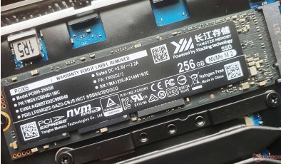 Lenovo впервые начала комплектовать ноутбуки китайской памятью