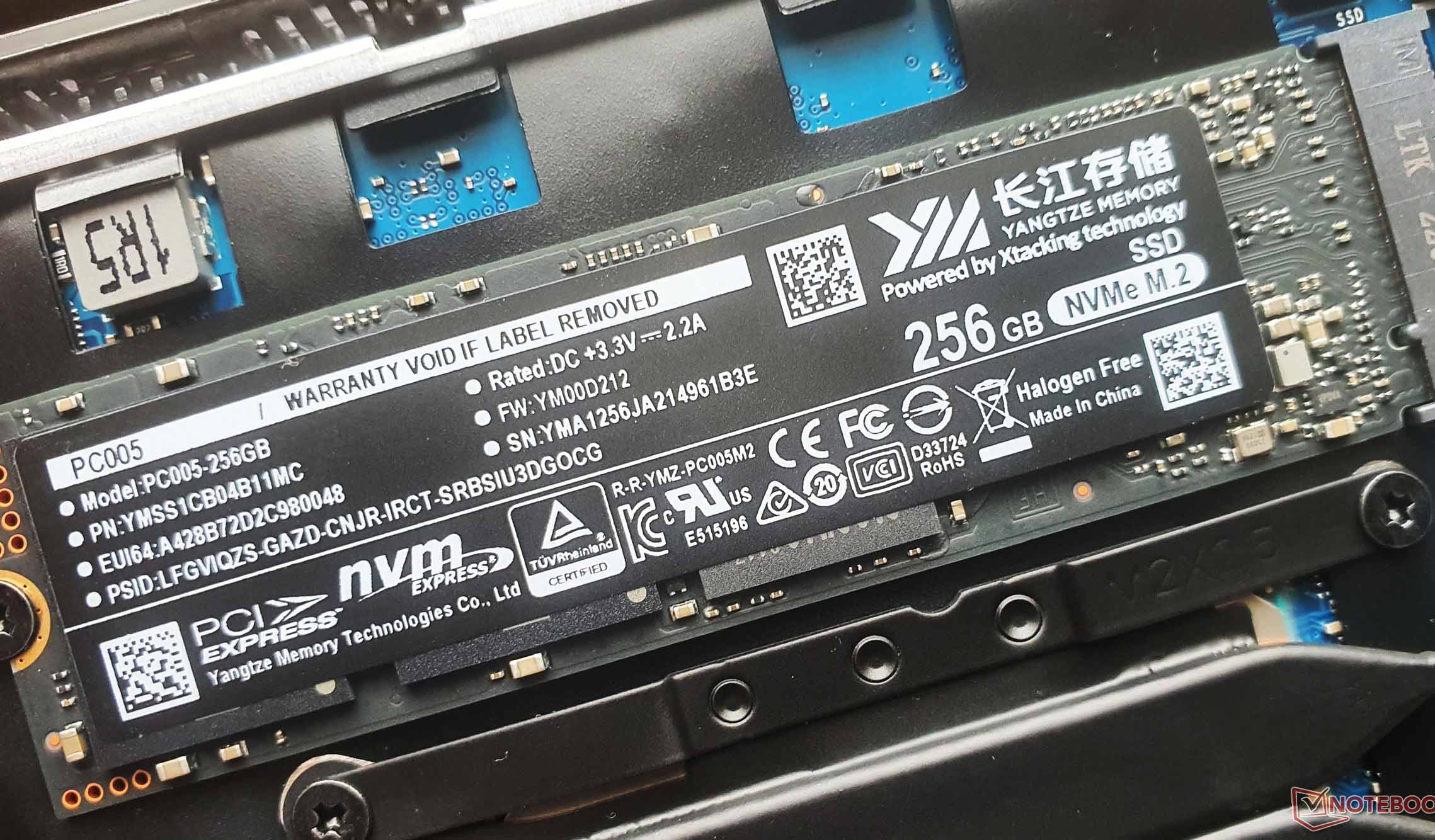 Lenovo впервые начала комплектовать ноутбуки китайской памятью