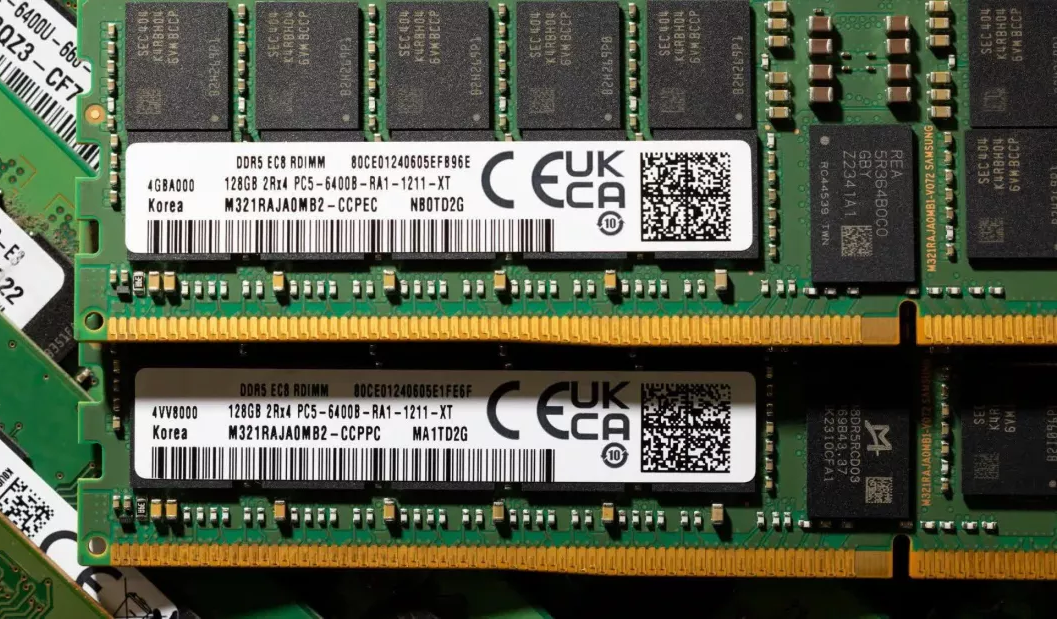 Китайская CXMT увеличила выпуск памяти в 18 раз и догоняет Micron