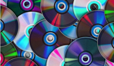 Продажи CD выросли на 16%, хотя половина покупателей даже не имеет проигрывателя