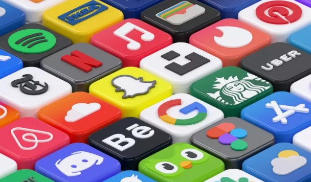 Google Play впервые разместил конкурирующий магазин приложений