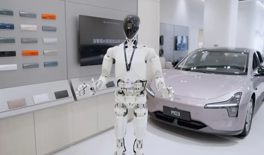 BYD выводит гуманоидного робота Xiao Di в автомобильные салоны