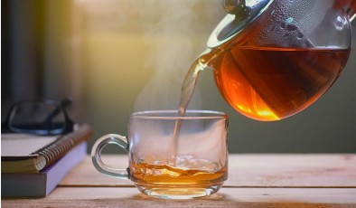 Очень горячий чай и кофе могут повышать риск рака пищевода