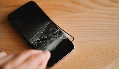 Новый глава Apple признался, что его раздражают защитные стекла на iPhone