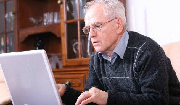 84-летний дедушка вдохновил ПриватБанк на создание отдельного приложения