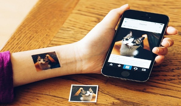 Picattoo и FastBook: Instagram стал ближе к телу и живому общению