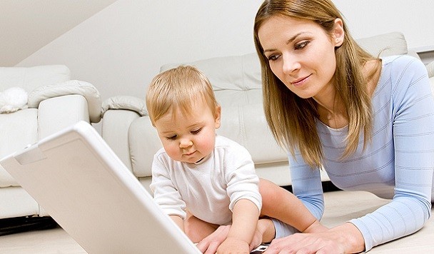 Декрет в интернете: как получить дополнительный доход сидя дома