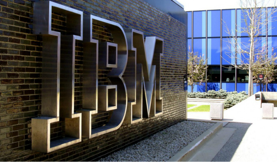 IBM отчиталась о худших показателях за последние 13 лет