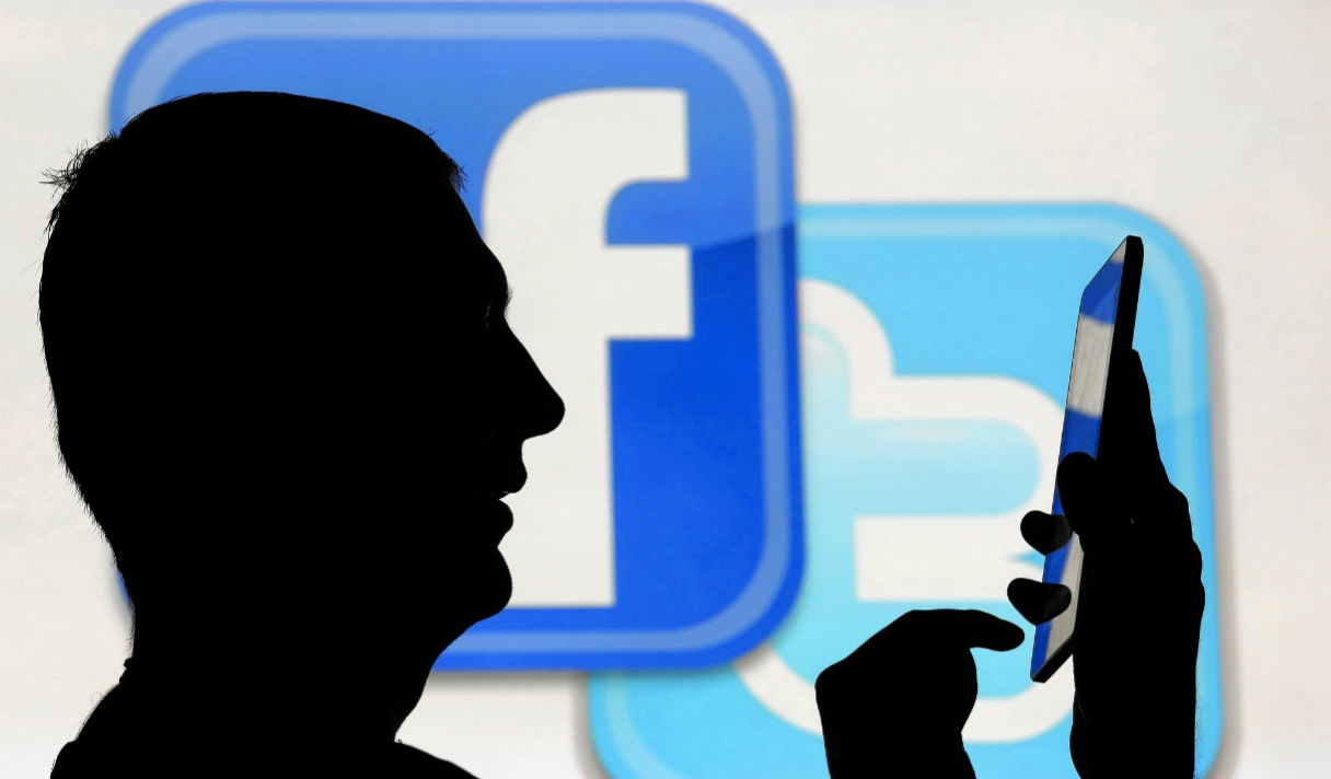 Смогут ли Twitter и Facebook догнать Google?