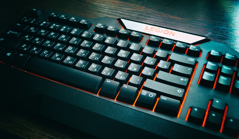 Огляд Lenovo Legion K200 Backlit Gaming Keyboard: Клавіатура, яка прикидається механічної (1)