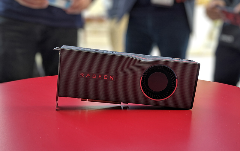 AMD стверджує, що відеокарта Radeon RX 5700 XT повинна сильно грітися (1)